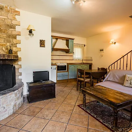 4 Εποχές 펜션 *