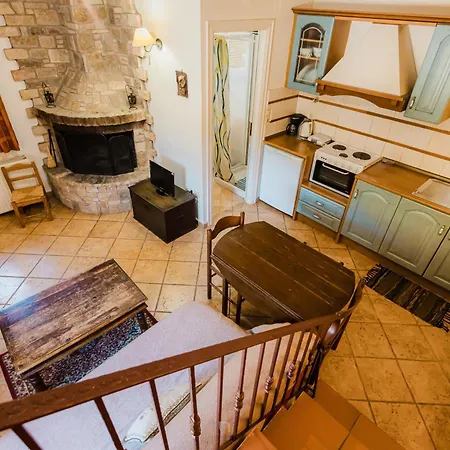 4 Εποχές 칼라브리타