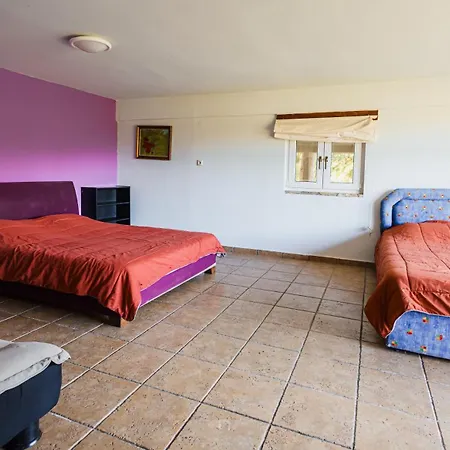 4 εποχές Holiday home *
