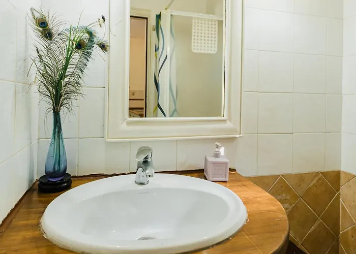 4 Εποχές 펜션 칼라브리타