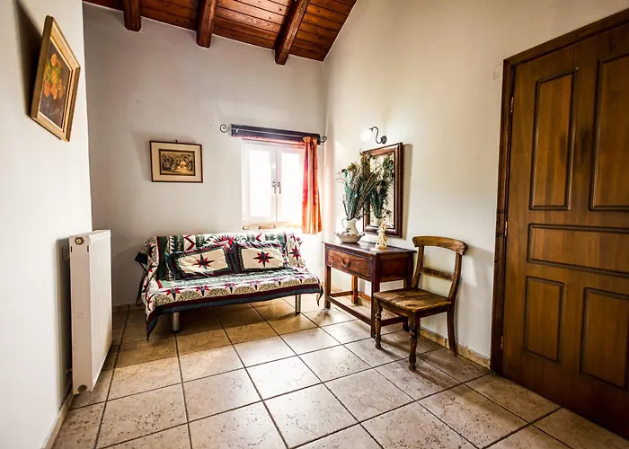 4 Εποχές 칼라브리타